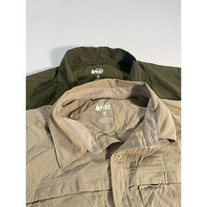 Lot of 2 REI Co-Op Shirts Mens Size M Sahara Roll Up Tab Vented‎ Tan Green